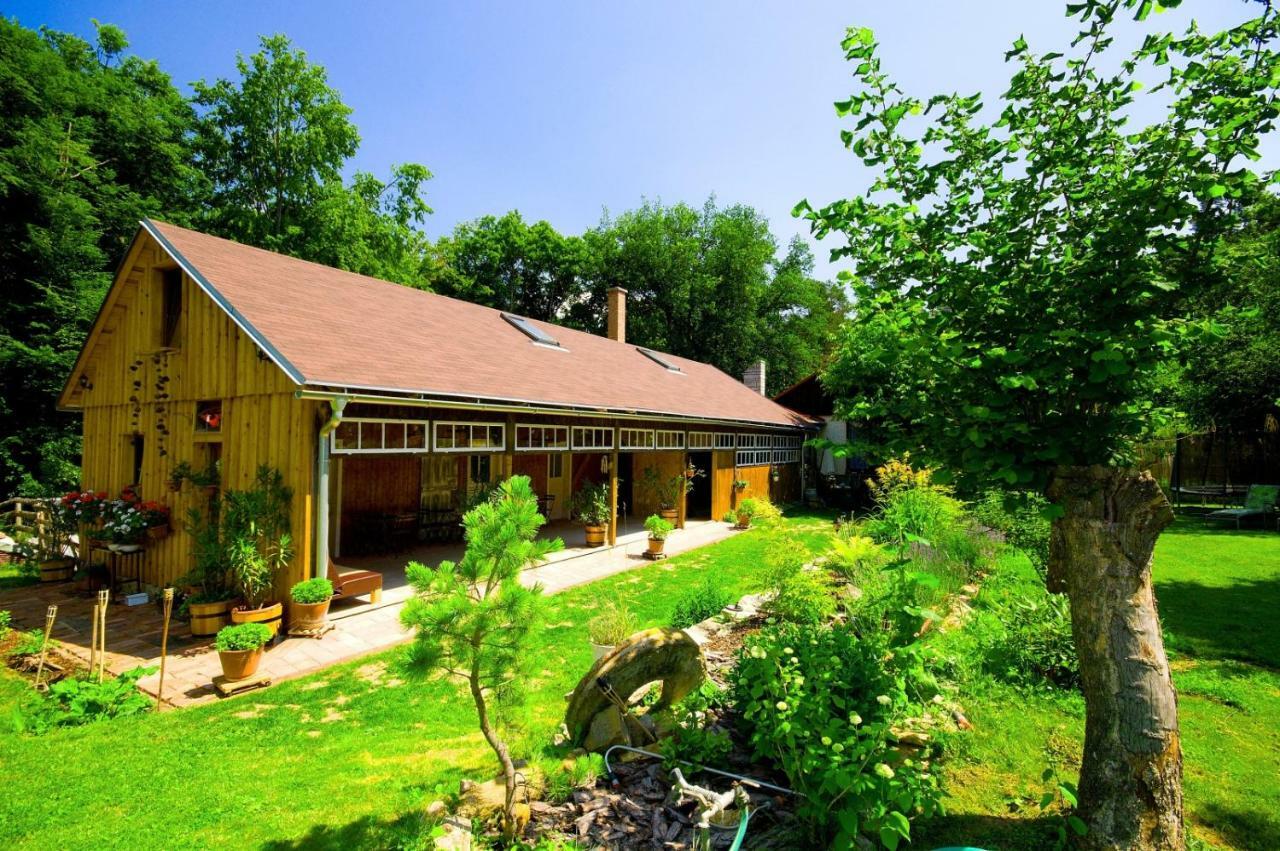 Homestay Na Samote U Vcelina *