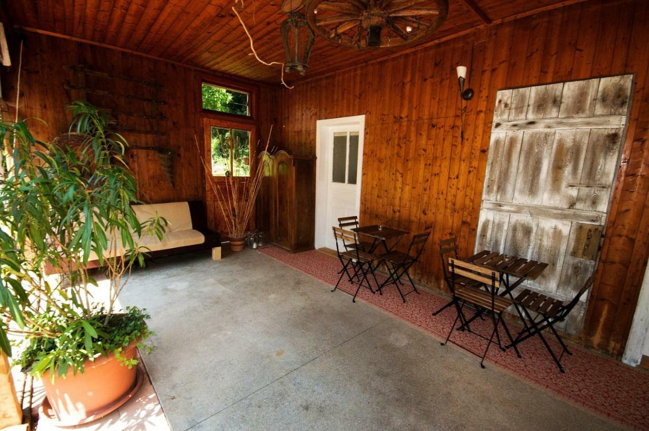 Na Samote U Vcelina Homestay